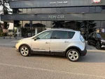 Renault Scénic (9/13)