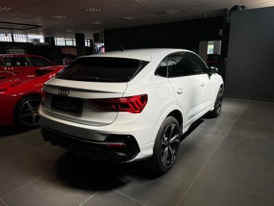 Audi Q3 SPB 35 2.0 tdi Identity Black s-tronic *PROMO*