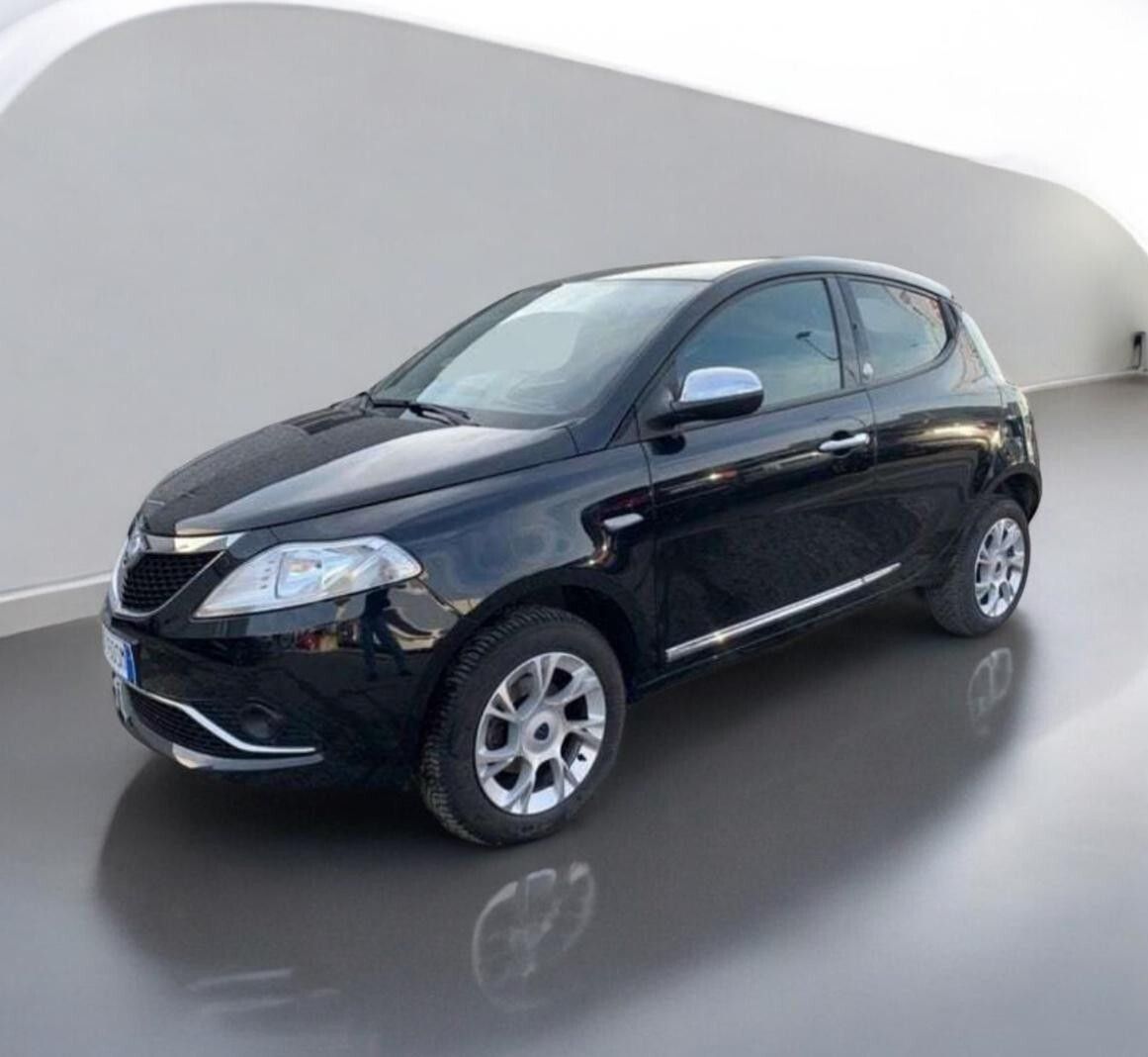 Lancia Ypsilon 0.9 TwinAir 85 CV Metano Ecochic Platinum *PROMO*